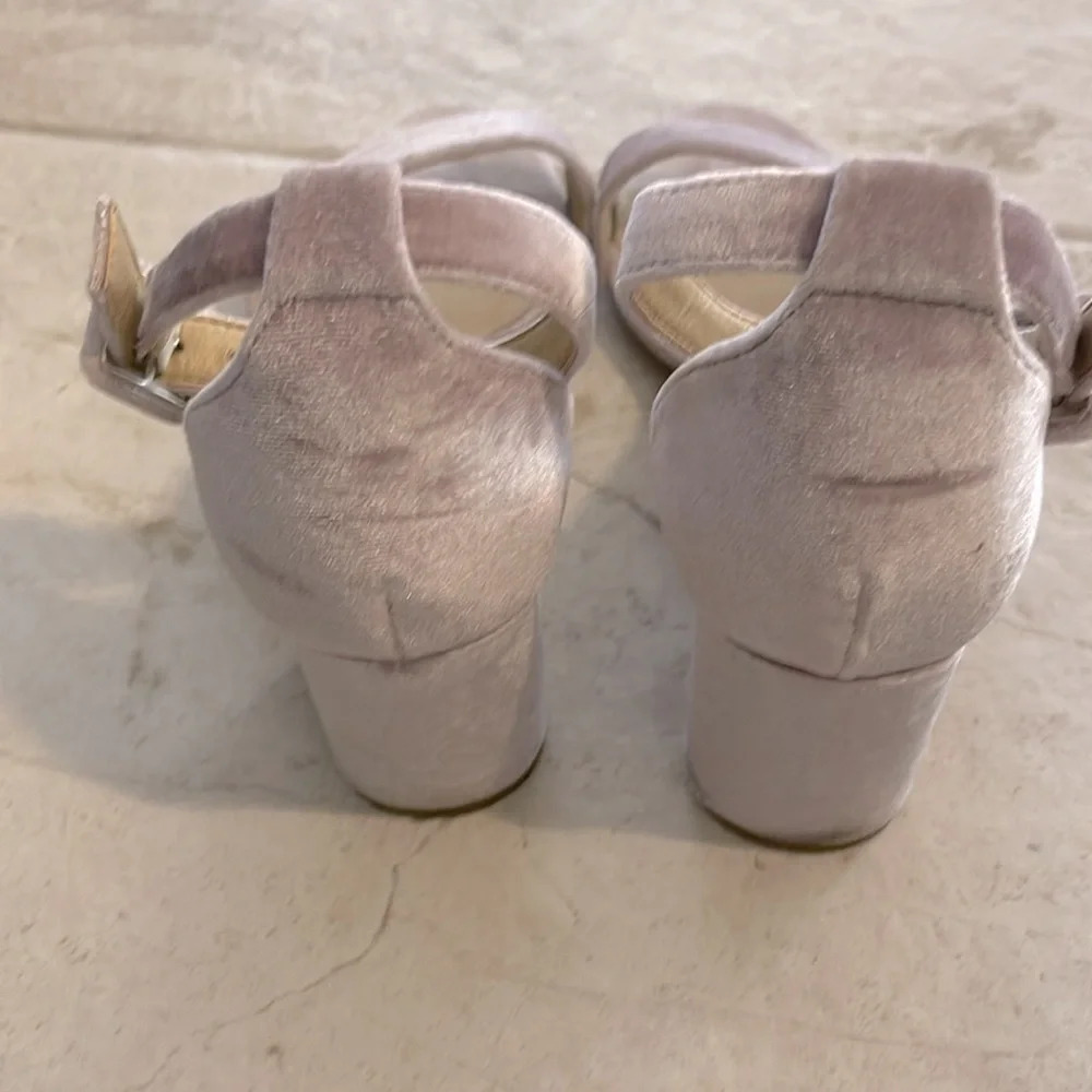 Chinese Laundry Lavender Heels - Picture 5 of 8